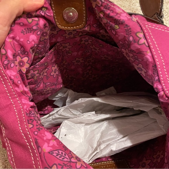 NWT Fossil Vintage Magenta Canvas Shoulder Bag - Picture 6 of 9